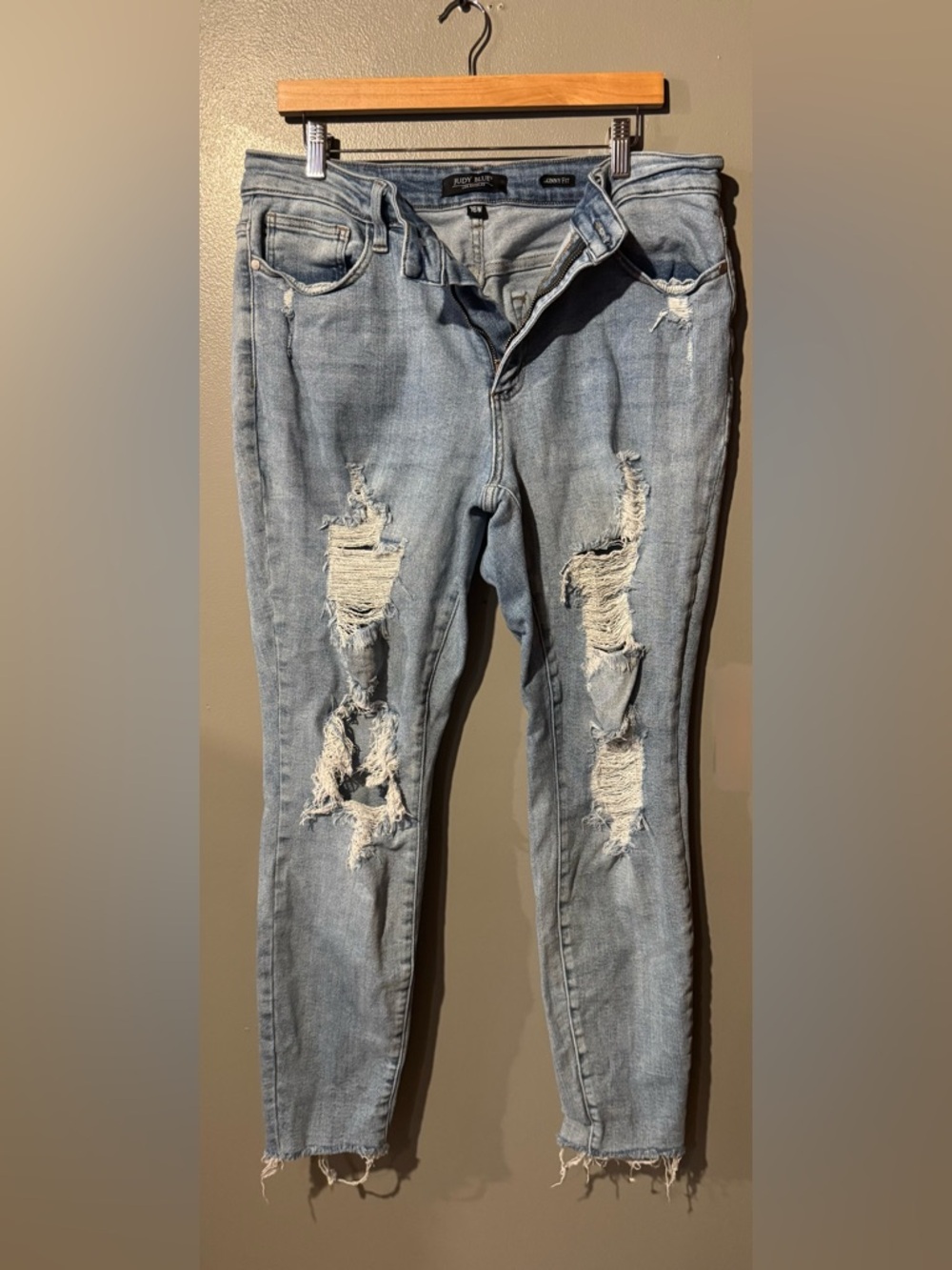 Judy Blue Light Blue Distressed Skinny Jeans